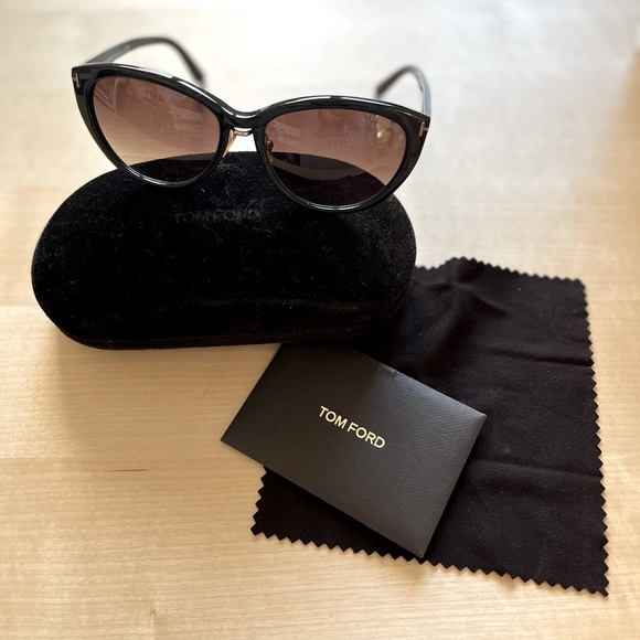 Tom Ford Cat Eye Sunglasses - Picture 1 of 5